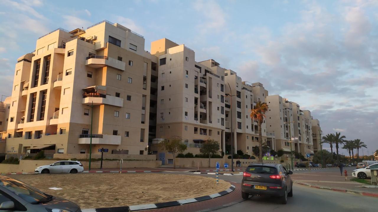 Appartamento On The Sea Ashkelon Esterno foto